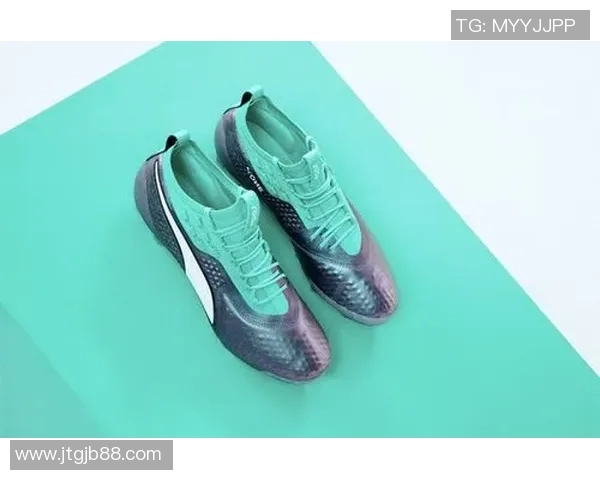 吴磊亲笔签名足球明星收藏品展现独特魅力与价值